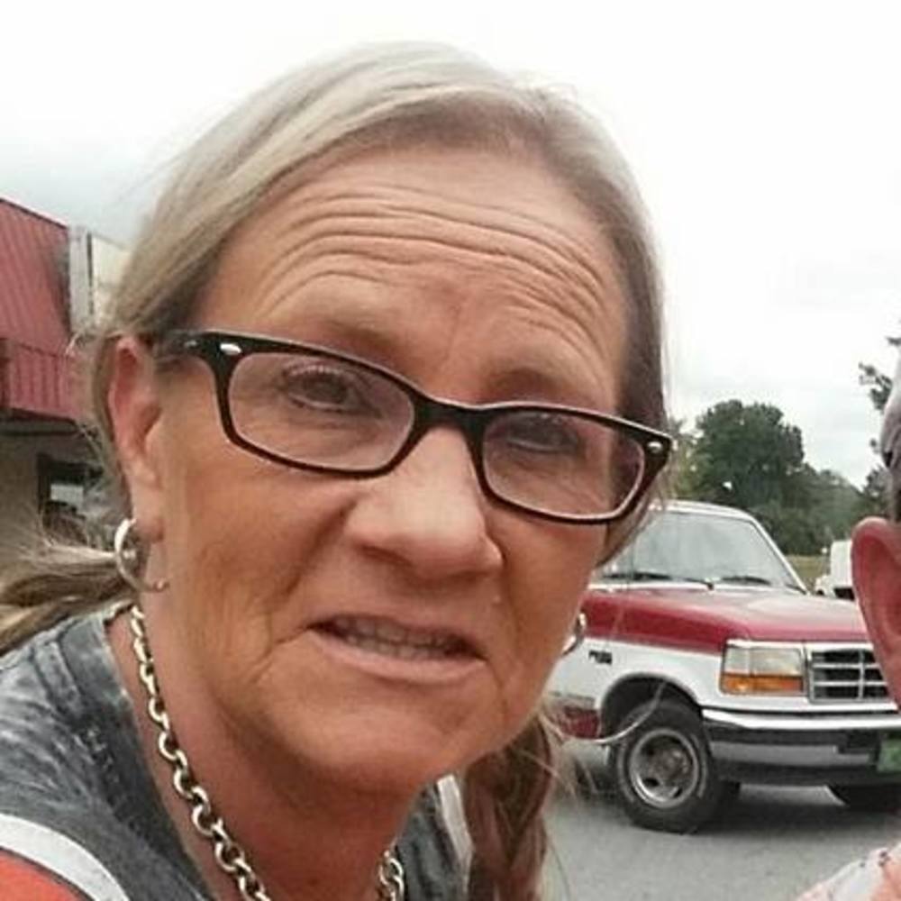 Meet your Posher, Connie